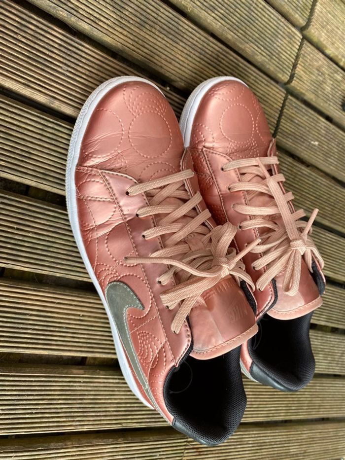 NIke Tennis Classic Metallic rose gold 🌸 Pt 40 - photo numéro 14