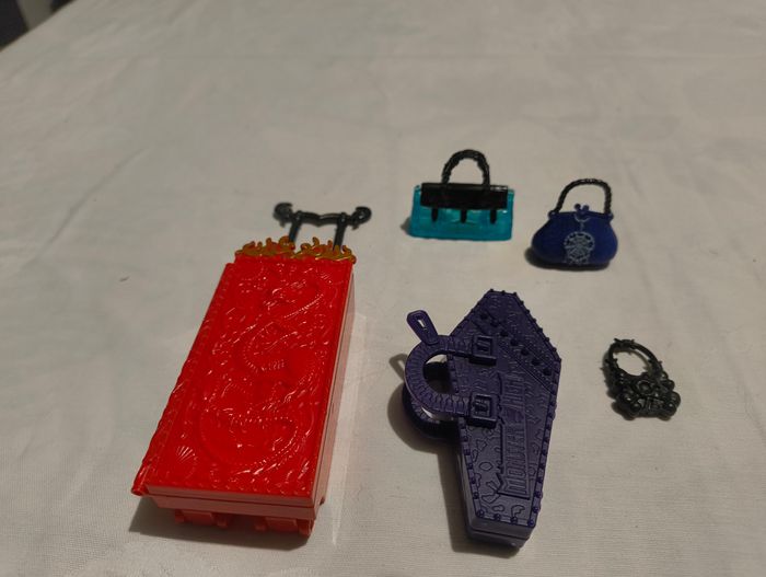 Lot sacs à main poupée monster high - photo numéro 2