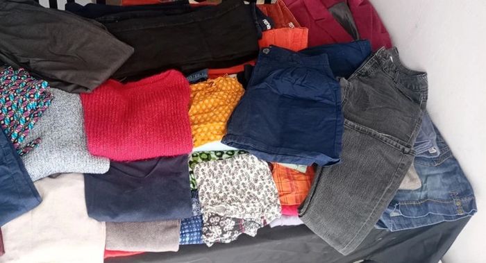 Énorme lot de vêtements 1 € la pièce du 36 au 46 - photo numéro 3