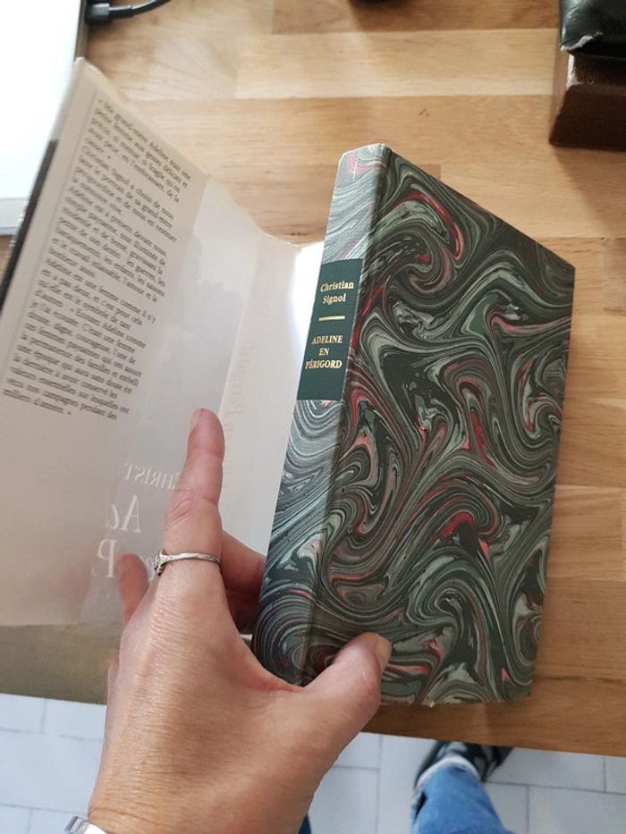 Adeline en Périgord- Christian Signol - photo numéro 2