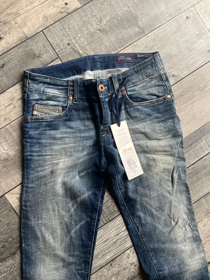 Superbe jeans 👖 femme - photo numéro 2
