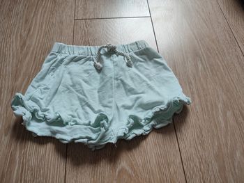 Short fille taille 92 cm