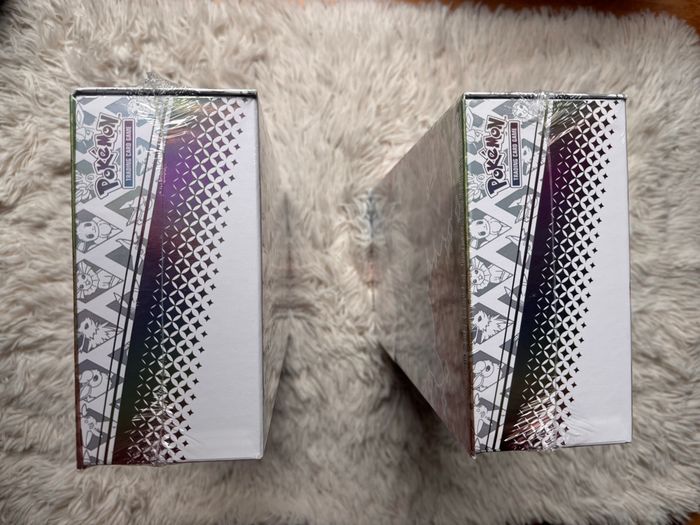 Lot de 2 SPC Pokémon Évolutions Prismatiques - photo numéro 3
