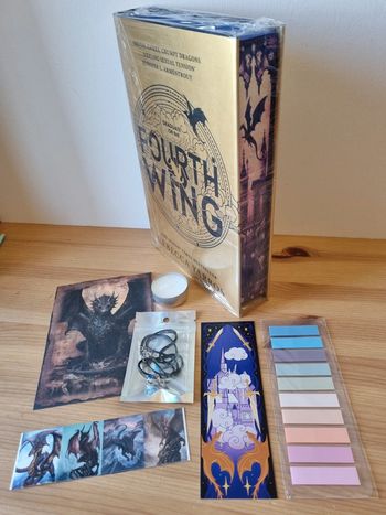 Box Fourth Wing hemingway special spray edges