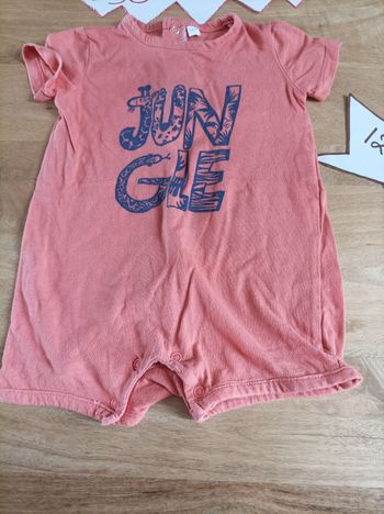 Barboteuse 1 an jungle