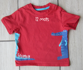 Tee shirt theme crocodile