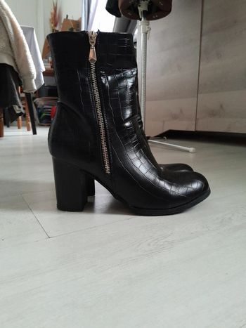 Très belle bottines liberto petit 40