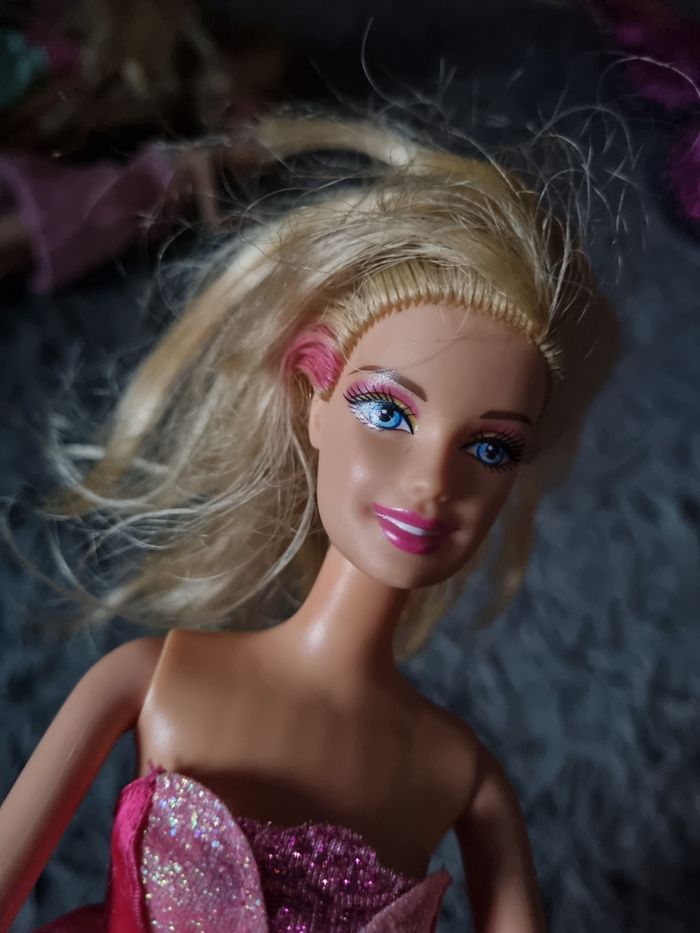 Lot 3 poupées Barbie (danseuse et fée) - photo numéro 3