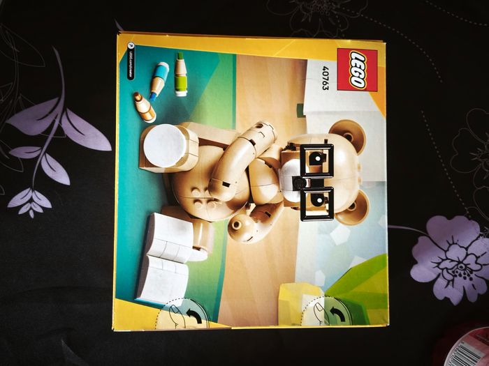 Lego ours