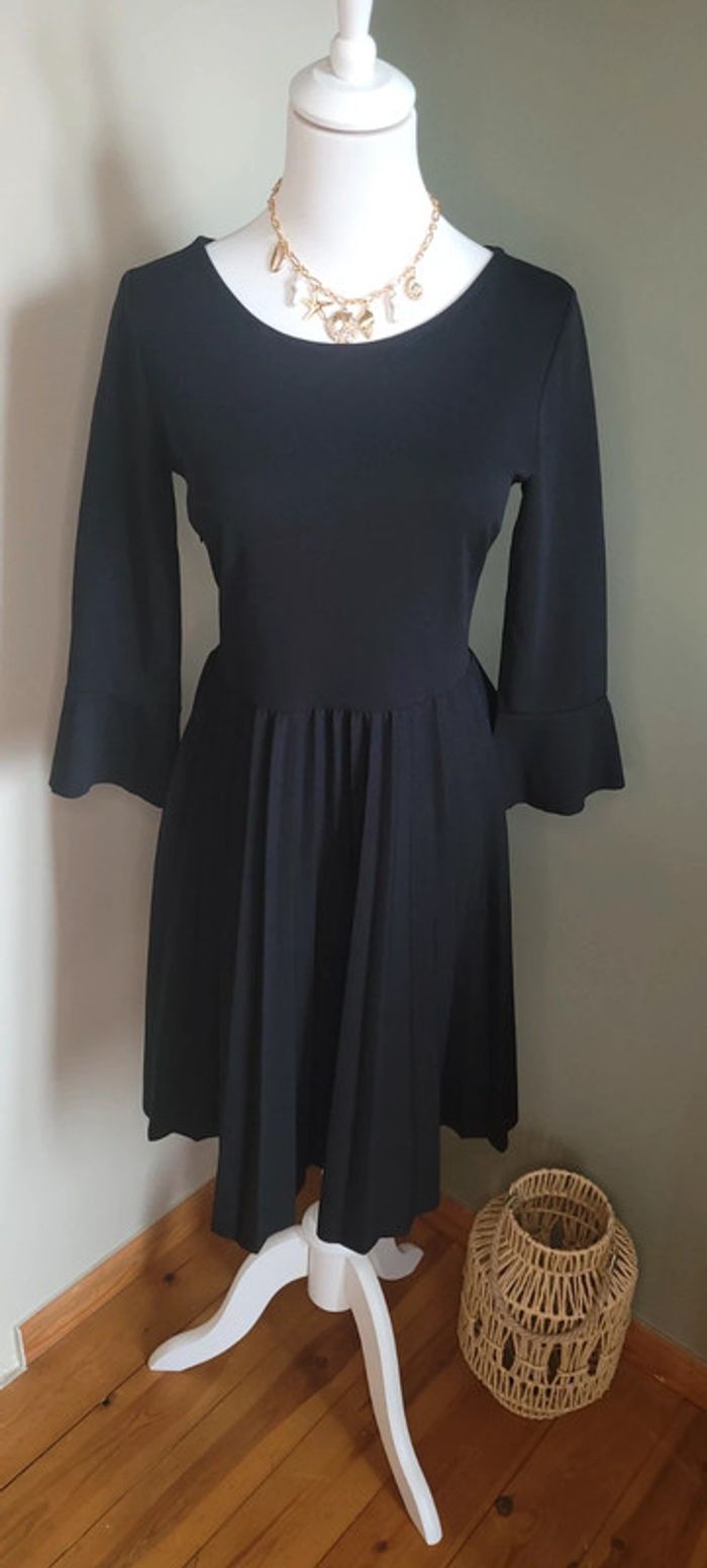 Jolie robe plissée Bershka Taille S Parfait état - photo numéro 2