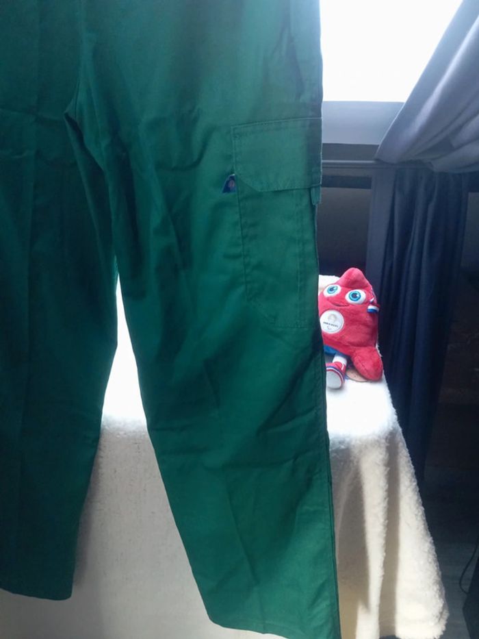 Pantalon de travail vert Multipoches Neuf Taille élastique 38-40 cm - photo numéro 7