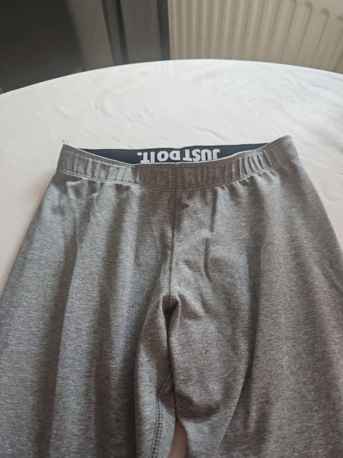 Legging Nike gris Xs-14 ans mixte - photo numéro 2
