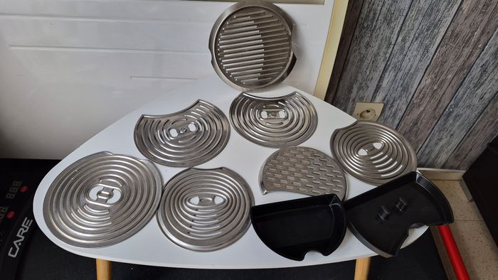 Lot de grilles et bacs d’égouttage - photo numéro 1
