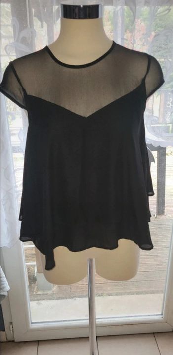 Blouse dentelle transparente poitrine S