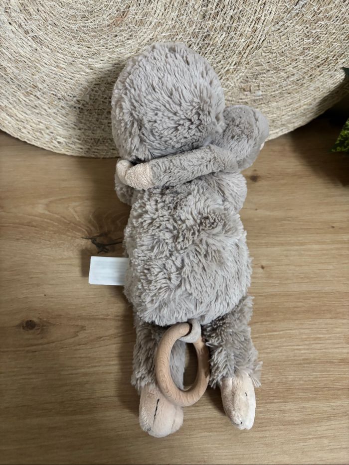 Doudou paresseux avec son bébé beige gris musical tex - photo numéro 3