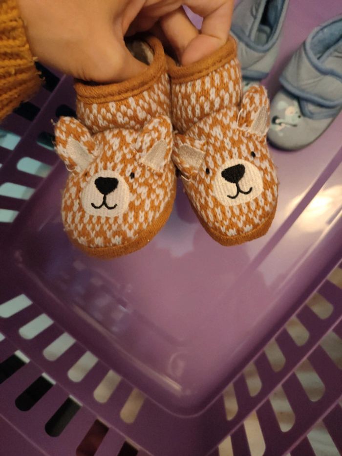 Lot chaussons bébé - photo numéro 2