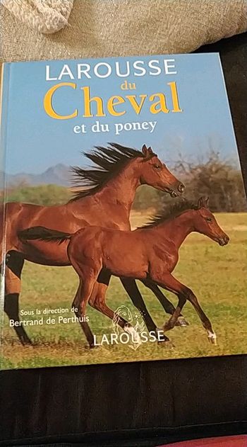 Larousse du cheval et du poney