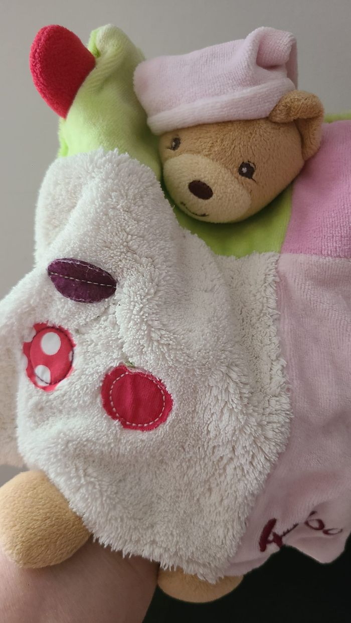 Doudou marionnette ours KALOO Colors rose cerise 25 - photo numéro 6