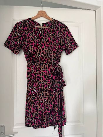Robe manches courtes