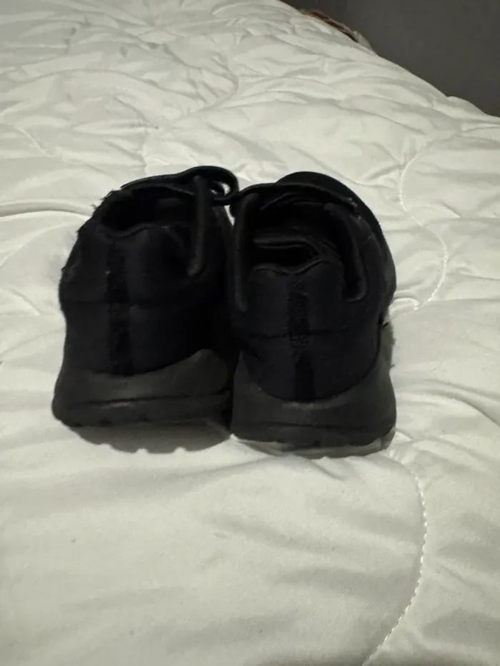 Baskets adidas 28 - photo numéro 4