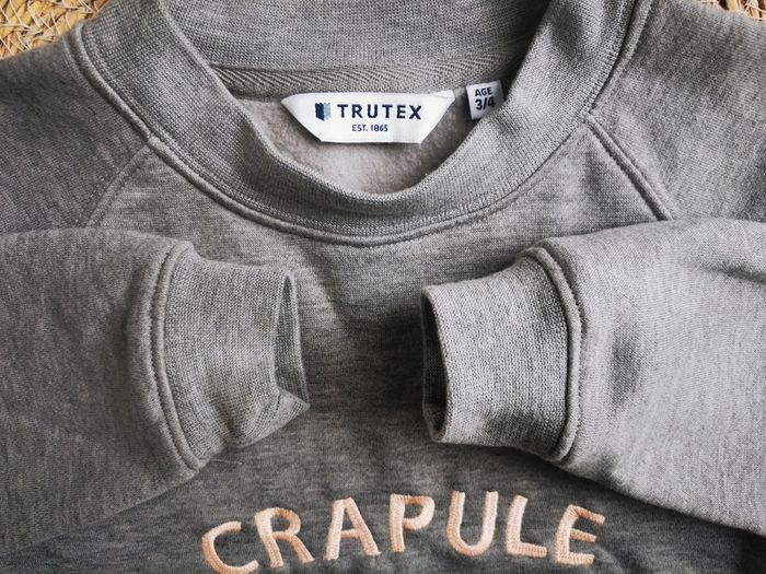 Pull 👸gris, crapule, trutex, 4ans - photo numéro 4