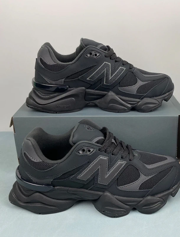 Baskets New Balance 9060 taille 40