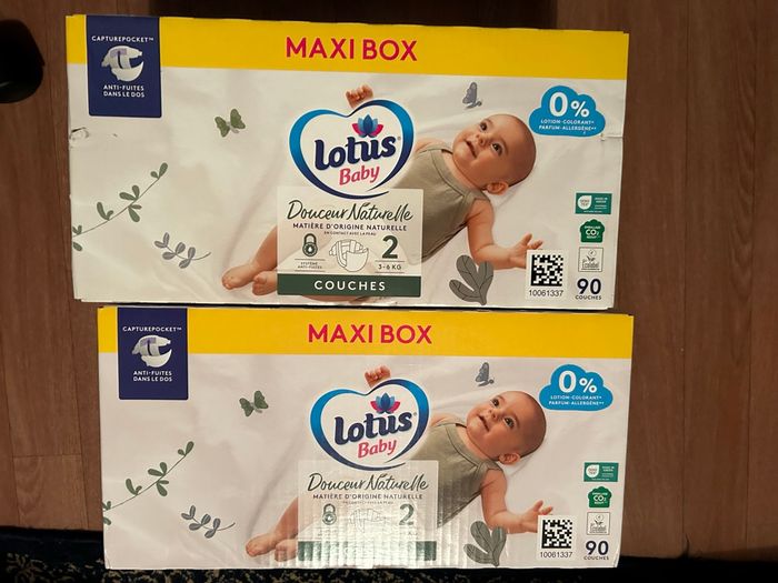 2 cartons de couches lotus t 2