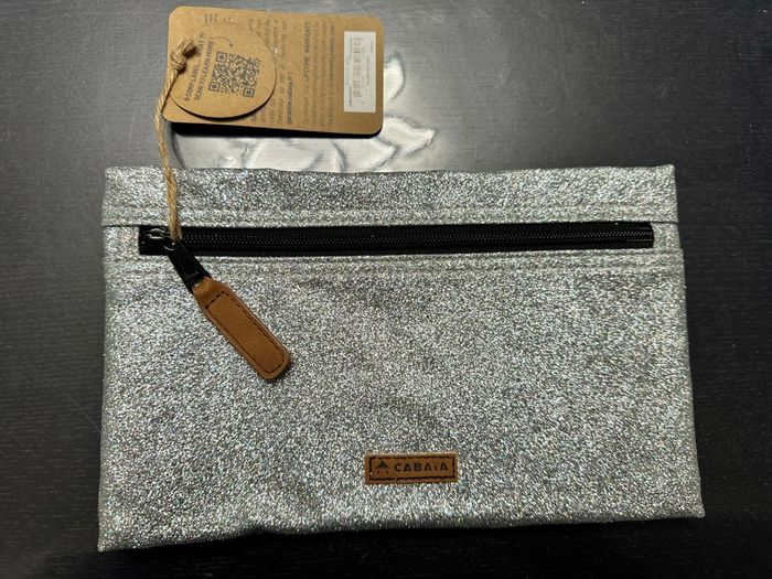 Pochette Cabaïa édition limitée bûche de Noël