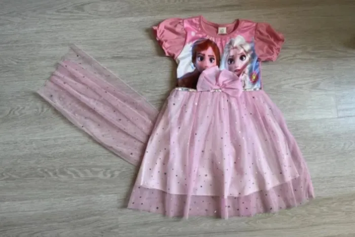 Magnifique robe Frozen 4/5 ans - photo numéro 4