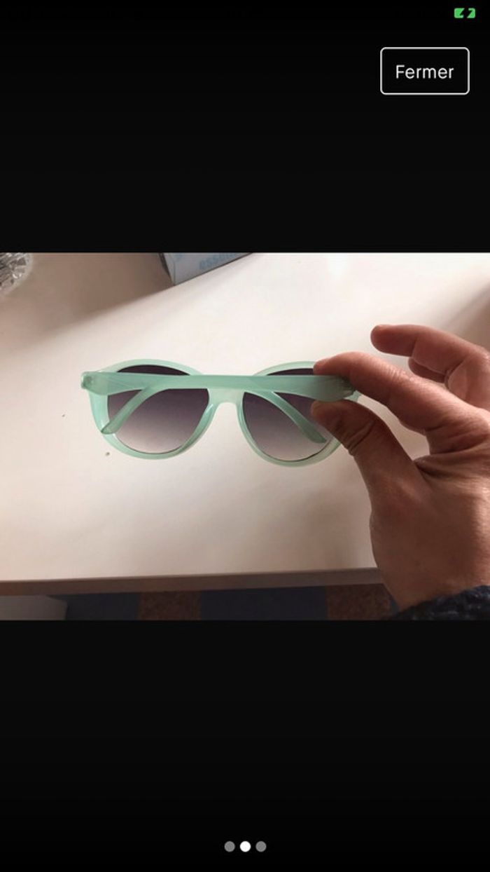 Lunette de soleil - photo numéro 3