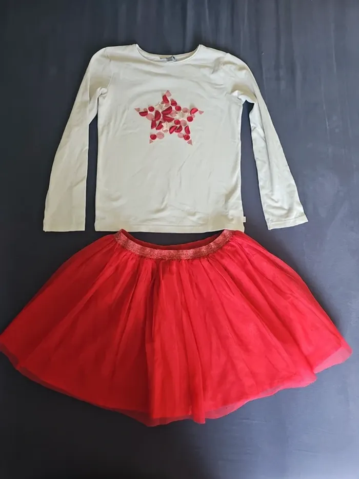 Jolie ensemble tee shirt + jupe tutu noel okaidi 8 ans