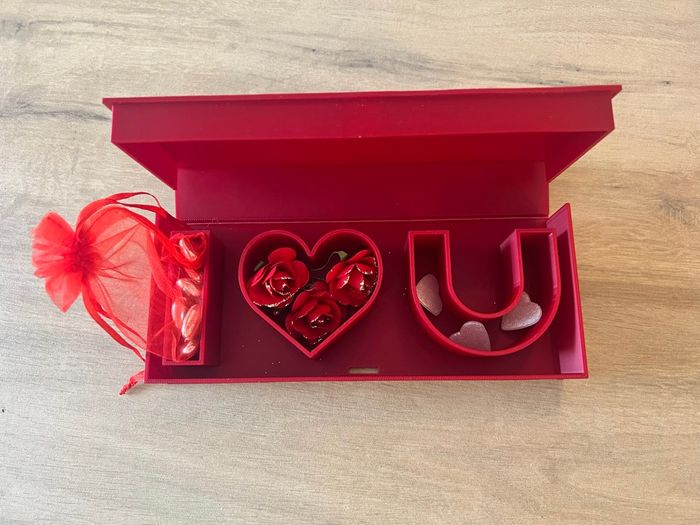 Boîte cadeau vide - photo numéro 3