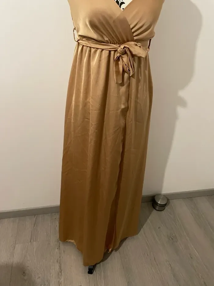 Robe de soirée longue taille 36 à bretelle cache cœur effet portefeuille - photo numéro 3