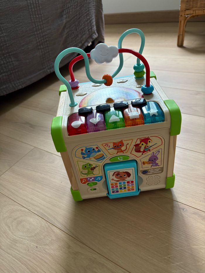 Cube interactif vtech