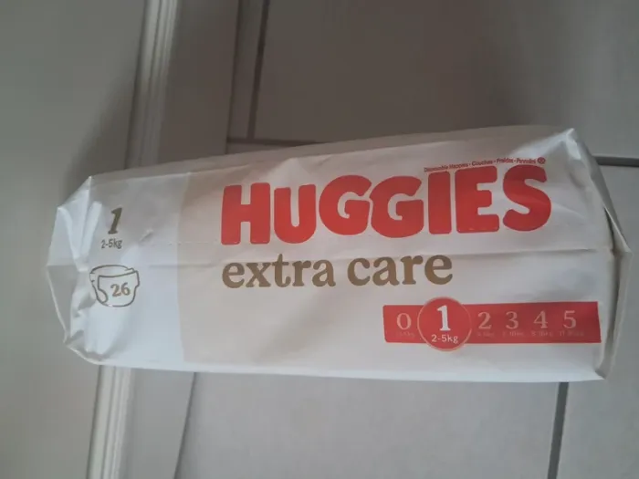 Couches Huggies taille 1 neuf - photo numéro 2