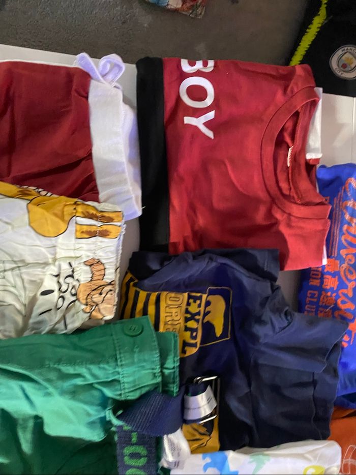 Lot 13 de vêtements enfants garçon taille 5/8ans - photo numéro 4