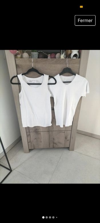 Lot de deux tricots de corps