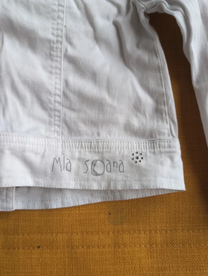 Veste blanche. Marque Mia Soana. Taille 3 ans - photo numéro 4