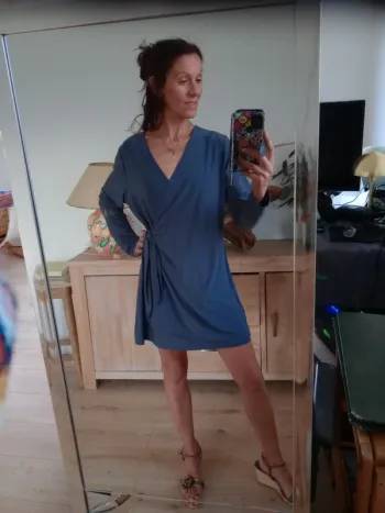 Robe portefeuille  taille L gris foncé c87