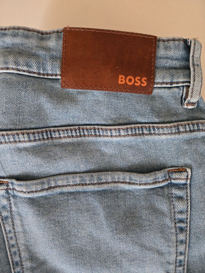 Jean Hugo boss regular taille 32/30 - photo numéro 2