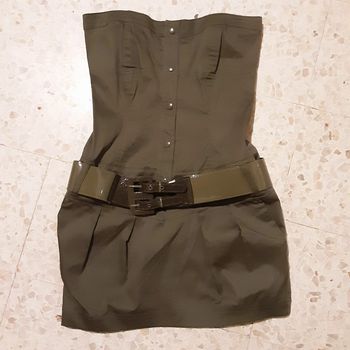 Robe sans bretelles avec ceinture