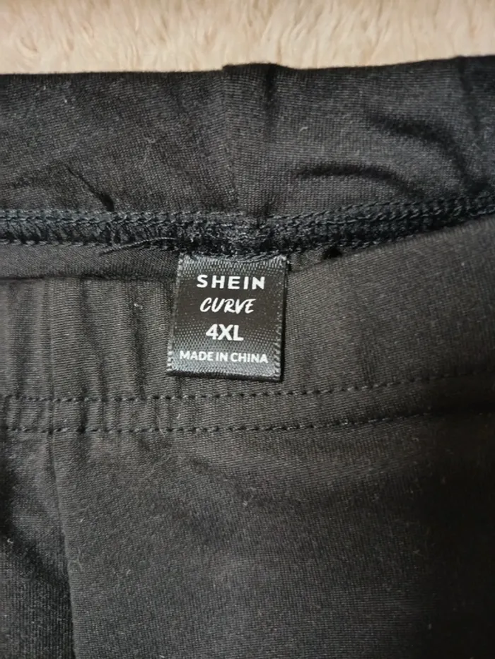 Pantalon  grande taille 4 XL Marque Shein (A335) - photo numéro 4