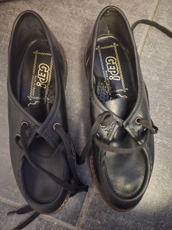 Chaussures garçon T32 - photo numéro 2