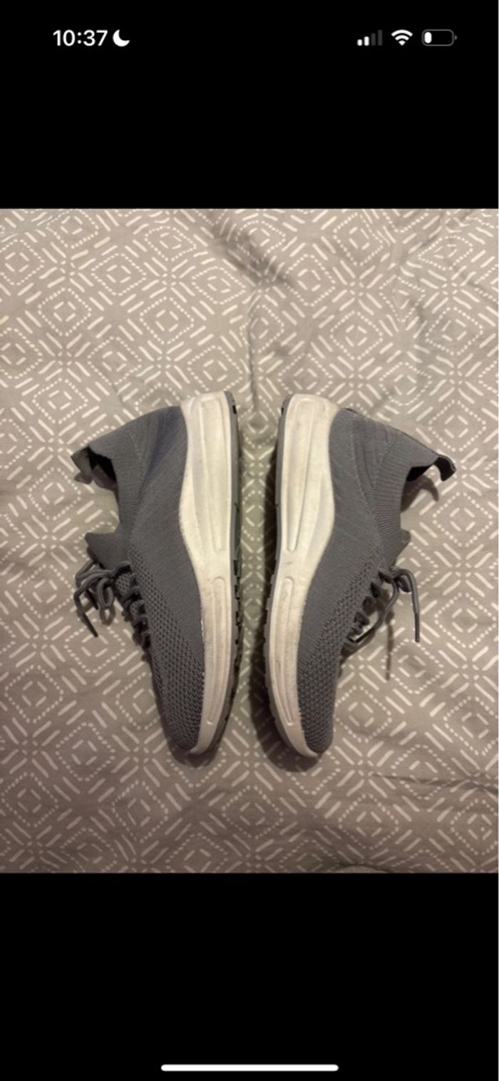 chaussures grises, taille 37 - photo numéro 2
