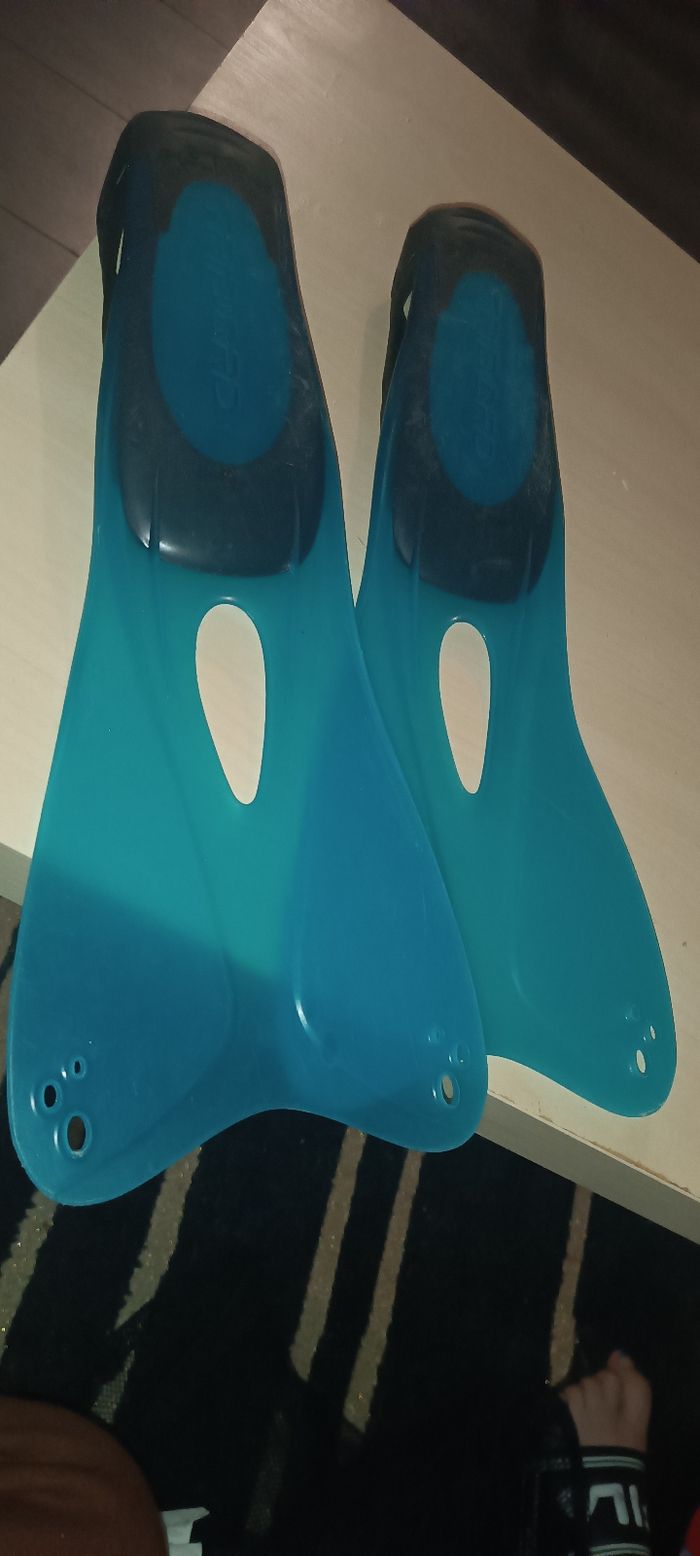 Palmes enfant Decathlon taille 35 - photo numéro 3