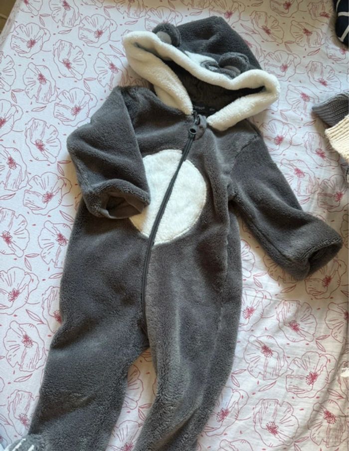 Pyjama / dors bien 3 mois - photo numéro 3