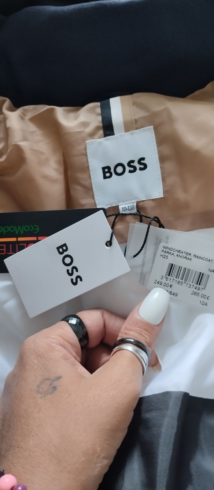 Manteau Hugo Boss neuf taille 10 ans - photo numéro 6