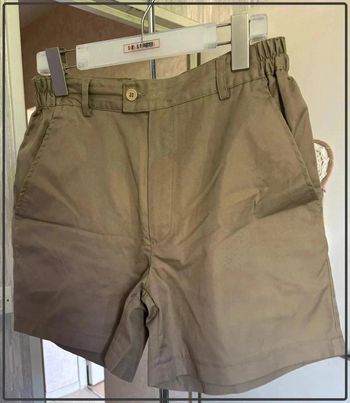 Short taille élastique taille 42 marque tissaia