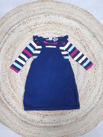 Robe à bretelles et haut manches longues