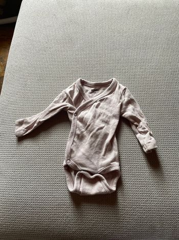 Bodies bébé fille 1 mois